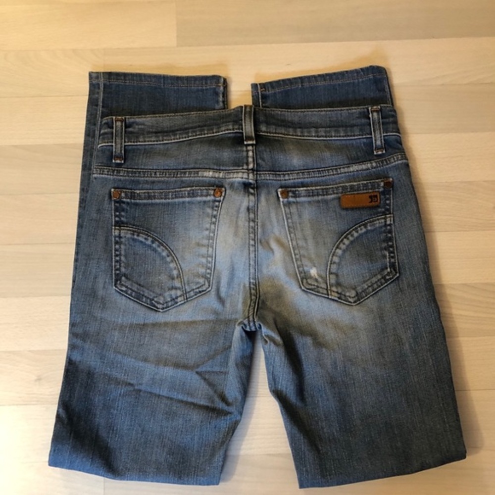 Joe’s Jeans “Bestfriend” Distressed Jeans